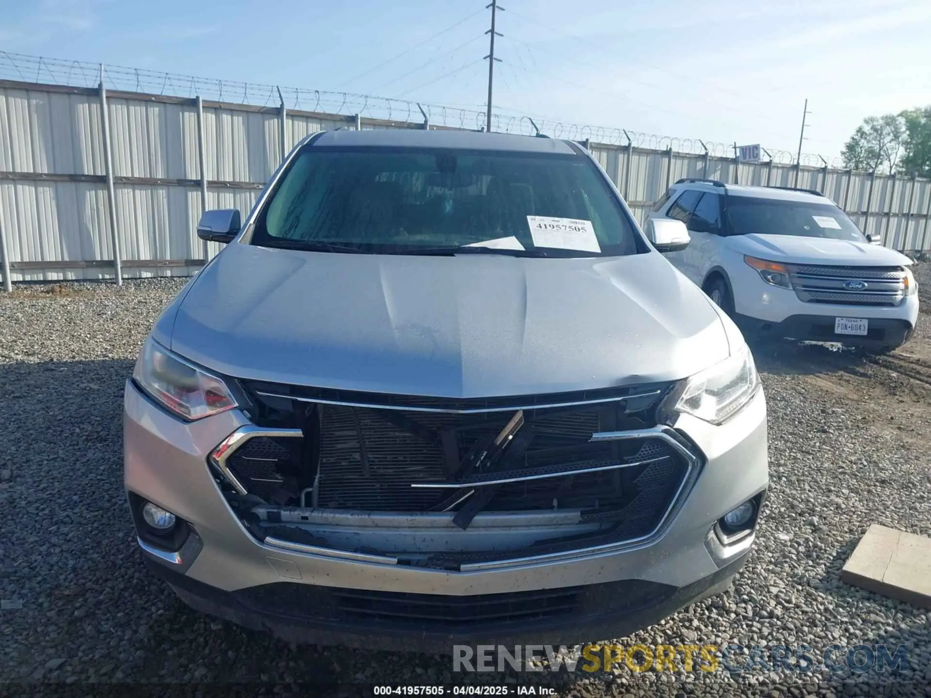 12 fotografías del automóvil dañado 1GNERGKW6KJ172799 CHEVROLET TRAVERSE 2019