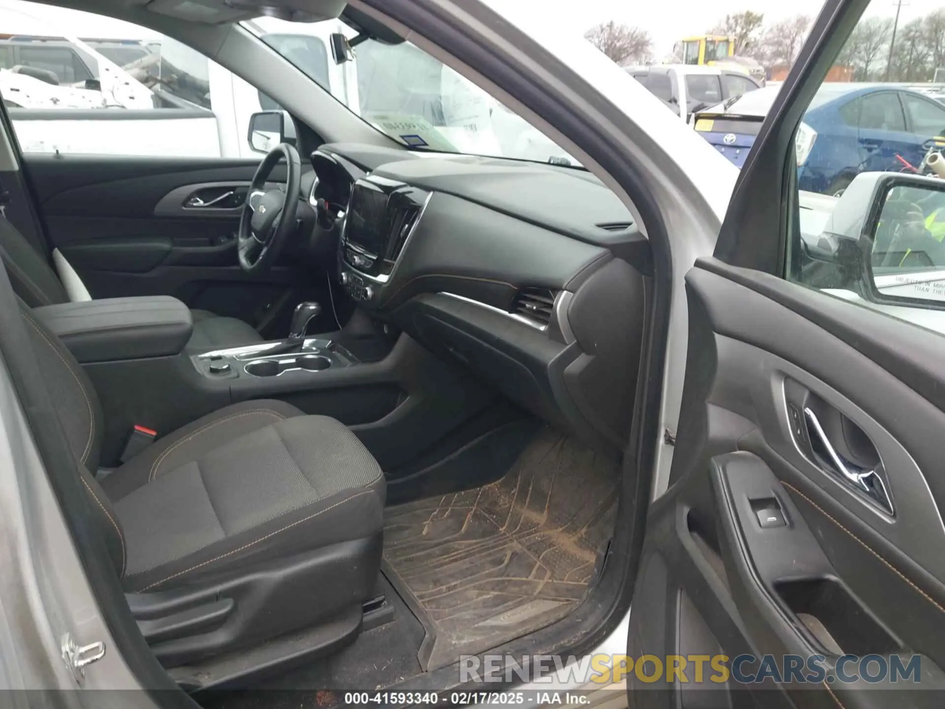 5 fotografías del automóvil dañado 1GNERGKW7KJ191071 CHEVROLET TRAVERSE 2019