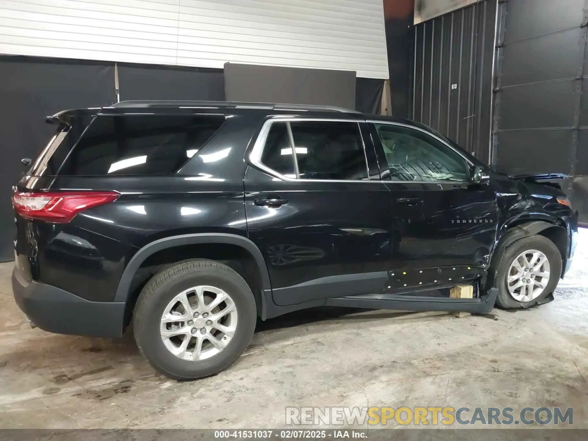 13 fotografías del automóvil dañado 1GNERGKW7KJ255903 CHEVROLET TRAVERSE 2019