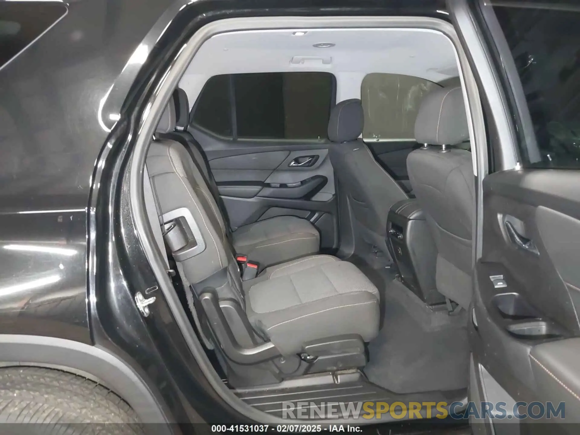 8 fotografías del automóvil dañado 1GNERGKW7KJ255903 CHEVROLET TRAVERSE 2019