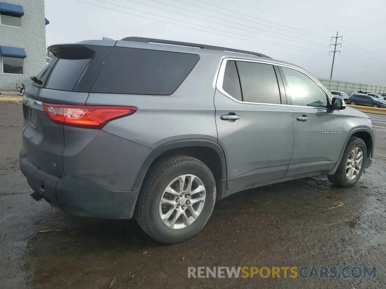 3 fotografías del automóvil dañado 1GNERGKW7KJ291672 CHEVROLET TRAVERSE 2019