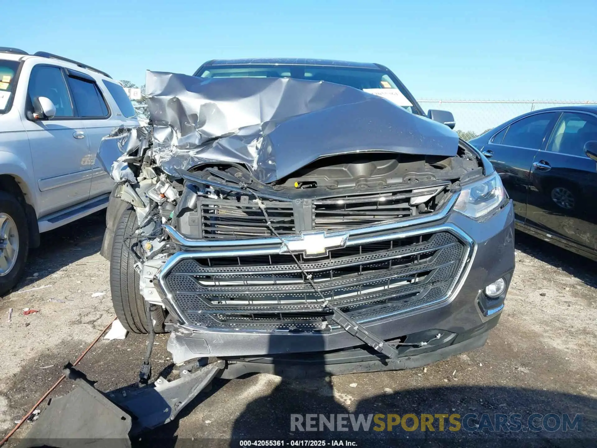 12 fotografías del automóvil dañado 1GNERGKW8KJ139433 CHEVROLET TRAVERSE 2019