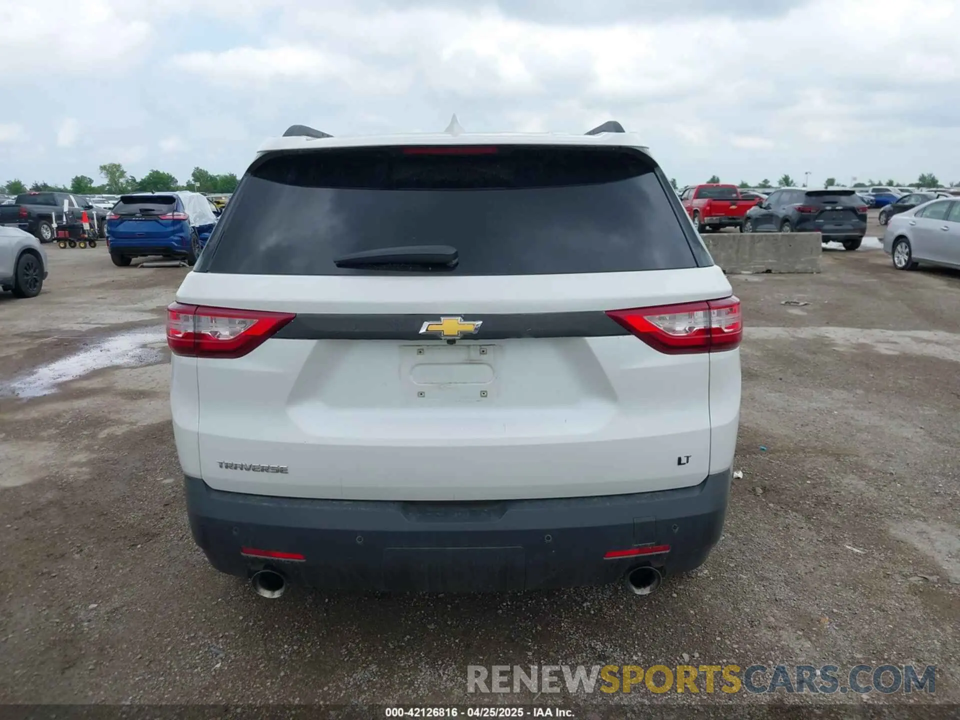 16 fotografías del automóvil dañado 1GNERGKW8KJ175042 CHEVROLET TRAVERSE 2019