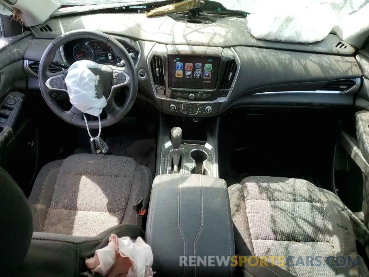 8 fotografías del automóvil dañado 1GNERGKW8KJ313002 CHEVROLET TRAVERSE 2019