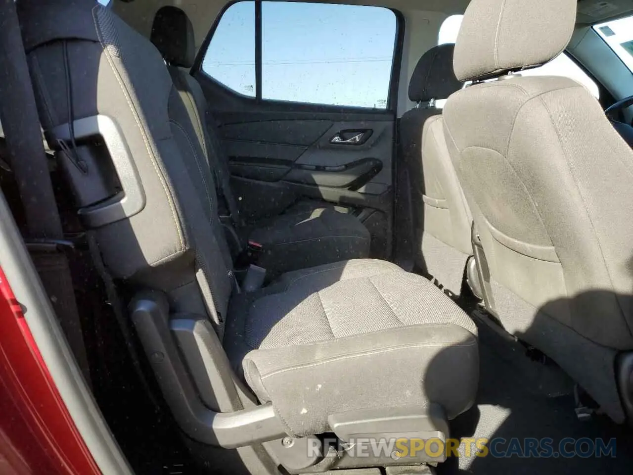 11 fotografías del automóvil dañado 1GNERGKW9KJ156189 CHEVROLET TRAVERSE 2019