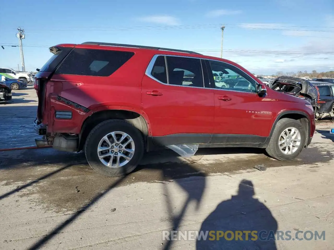 3 fotografías del automóvil dañado 1GNERGKW9KJ156189 CHEVROLET TRAVERSE 2019