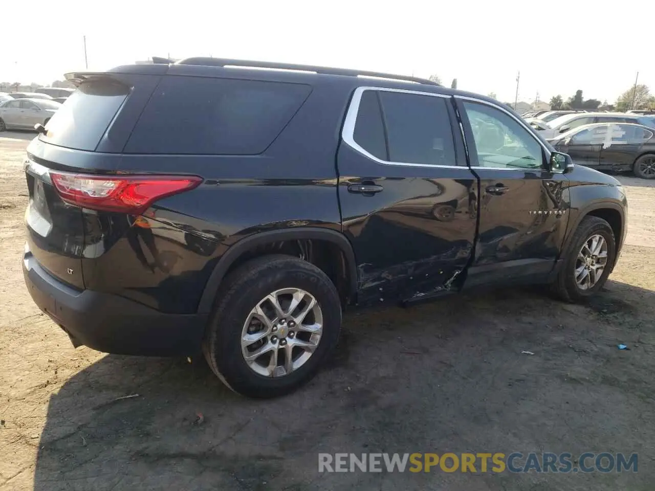 3 fotografías del automóvil dañado 1GNERGKW9KJ229559 CHEVROLET TRAVERSE 2019