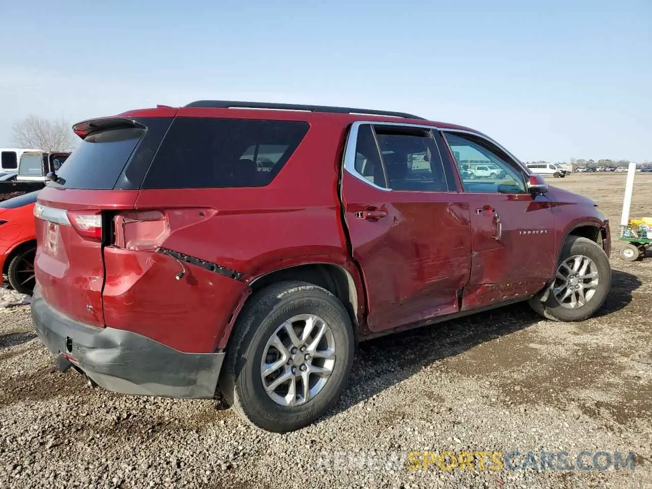 3 fotografías del automóvil dañado 1GNERGKW9KJ263906 CHEVROLET TRAVERSE 2019