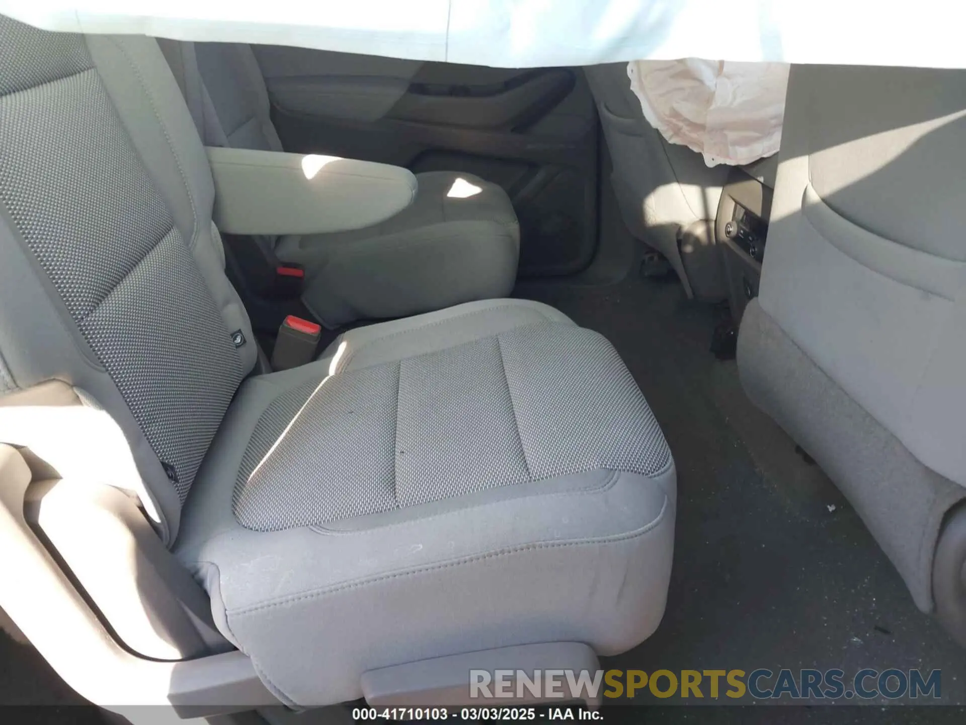 8 fotografías del automóvil dañado 1GNERGKWXKJ101105 CHEVROLET TRAVERSE 2019