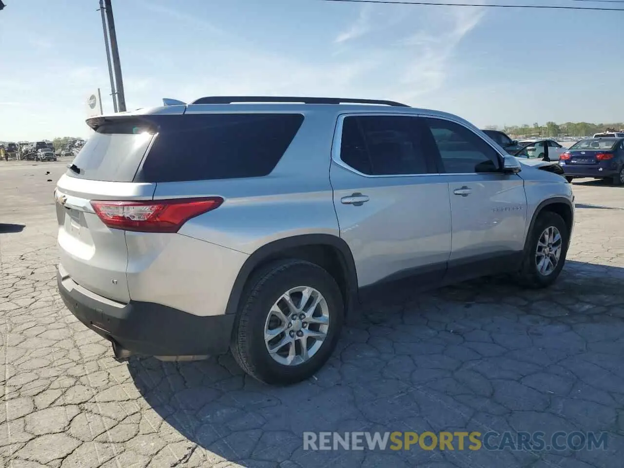 3 fotografías del automóvil dañado 1GNERHKW2KJ245737 CHEVROLET TRAVERSE 2019
