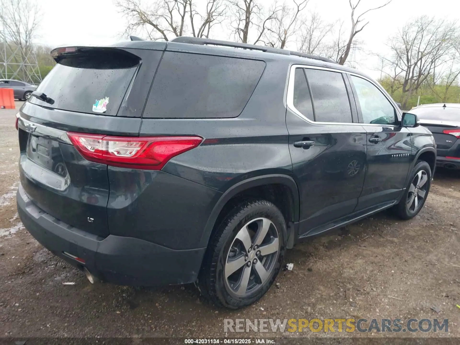 4 fotografías del automóvil dañado 1GNERHKW3KJ218157 CHEVROLET TRAVERSE 2019