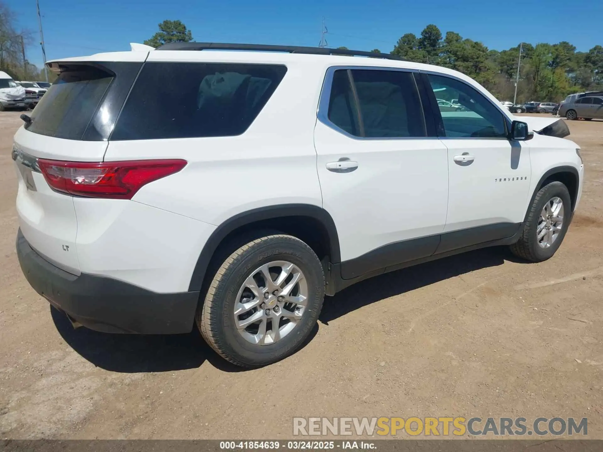 4 fotografías del automóvil dañado 1GNERHKW4KJ141055 CHEVROLET TRAVERSE 2019