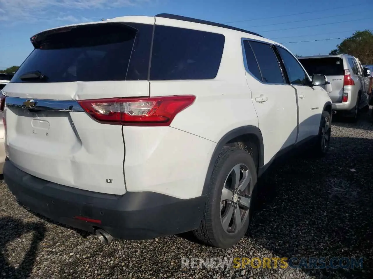 3 fotografías del automóvil dañado 1GNERHKW5KJ319328 CHEVROLET TRAVERSE 2019
