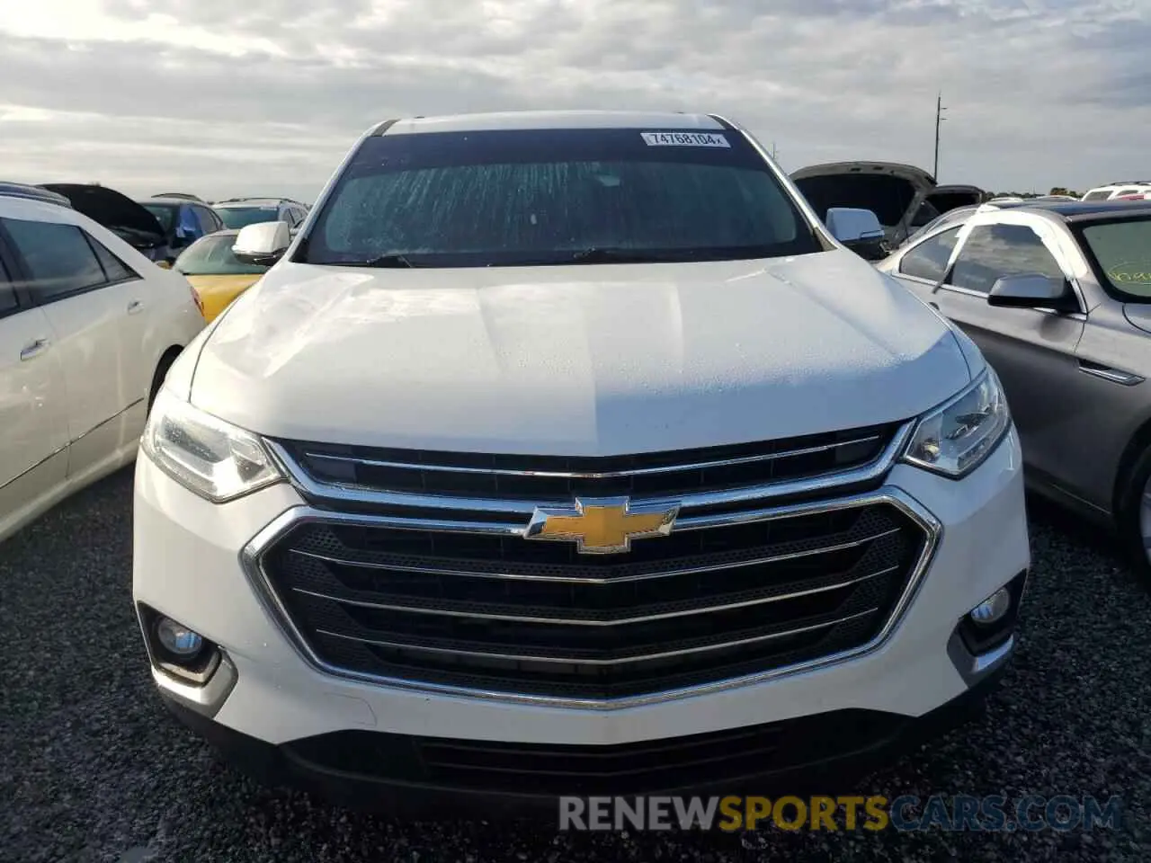 5 fotografías del automóvil dañado 1GNERHKW5KJ319328 CHEVROLET TRAVERSE 2019