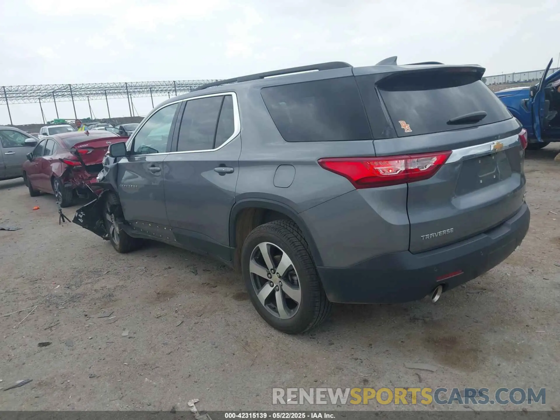 3 fotografías del automóvil dañado 1GNERHKW7KJ289460 CHEVROLET TRAVERSE 2019