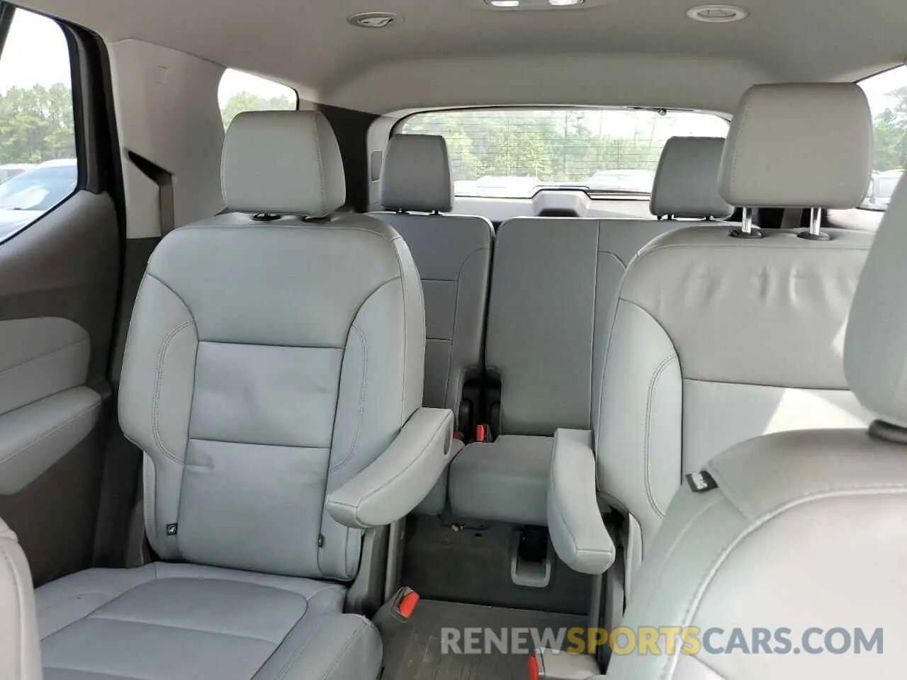 10 fotografías del automóvil dañado 1GNERHKW9KJ113297 CHEVROLET TRAVERSE 2019