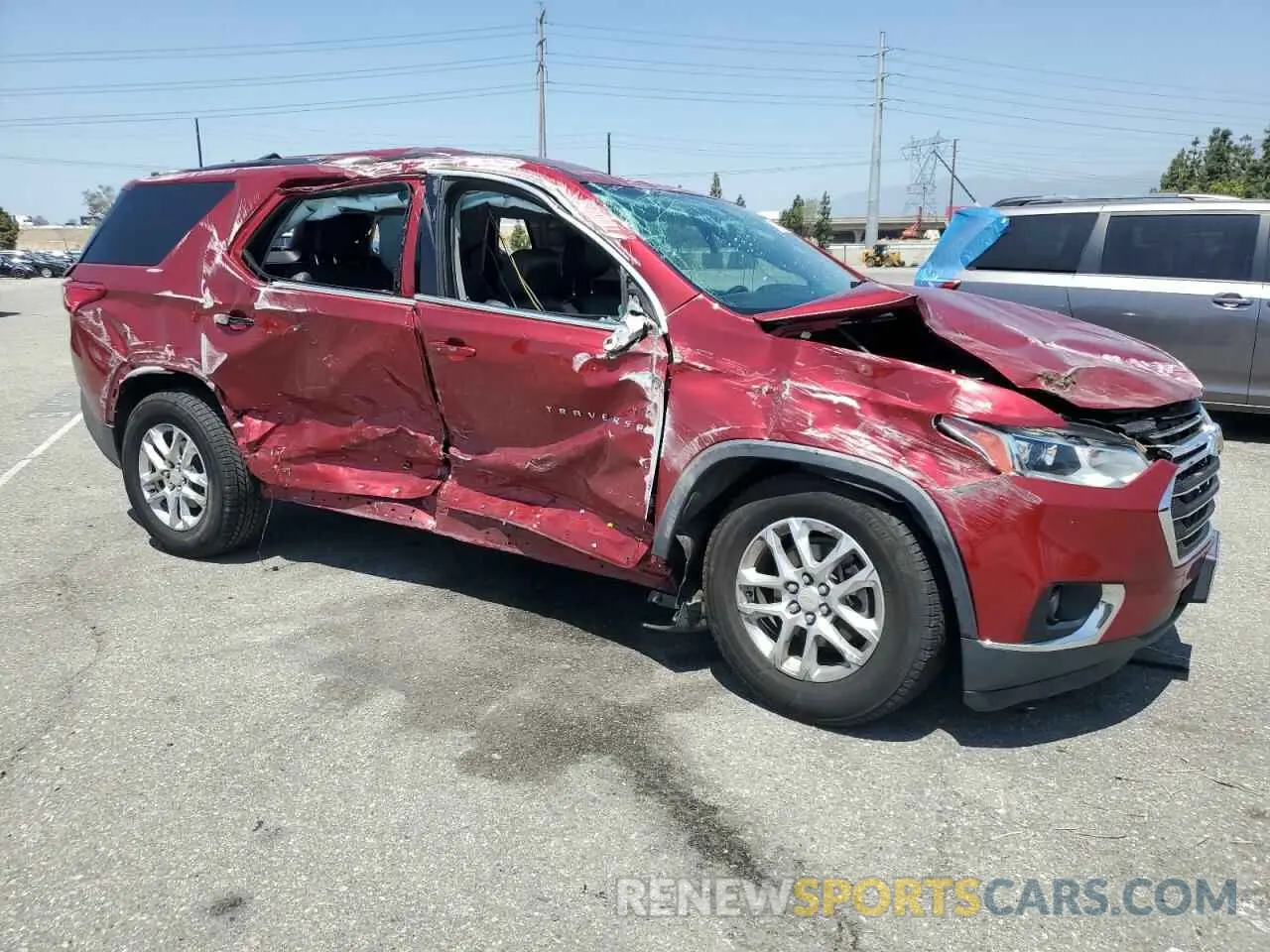 4 fotografías del automóvil dañado 1GNERHKWXKJ177722 CHEVROLET TRAVERSE 2019
