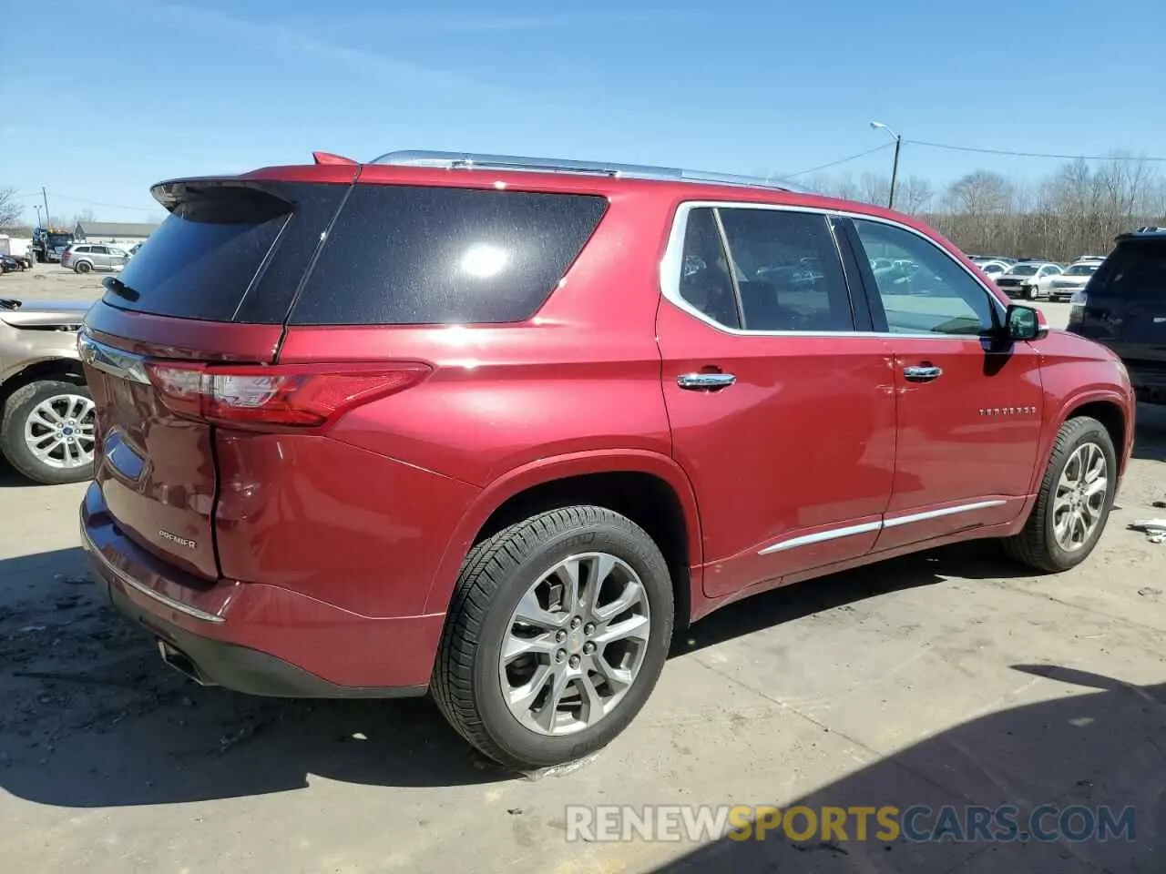 3 fotografías del automóvil dañado 1GNERKKW4KJ248233 CHEVROLET TRAVERSE 2019