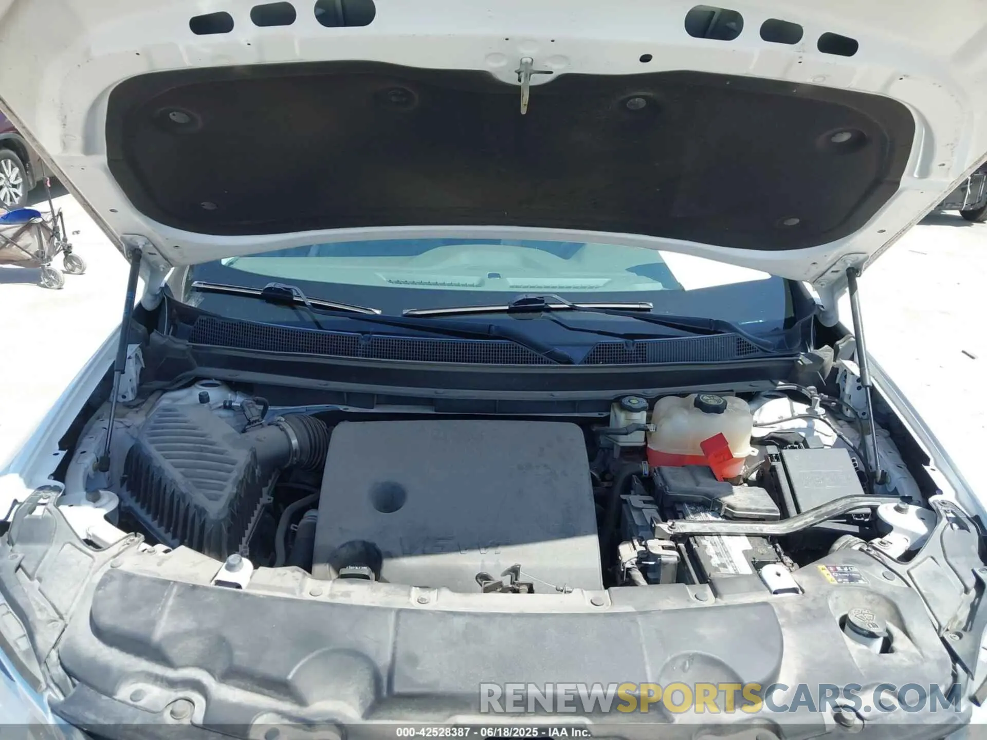 10 fotografías del automóvil dañado 1GNERKKW4KJ277862 CHEVROLET TRAVERSE 2019
