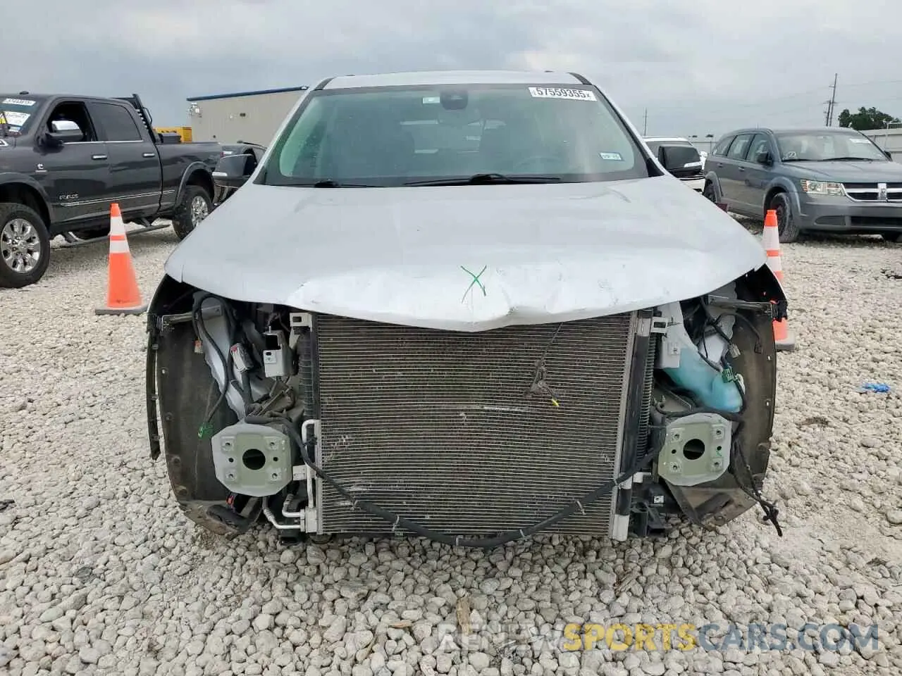 5 fotografías del automóvil dañado 1GNERKKW4KJ298050 CHEVROLET TRAVERSE 2019