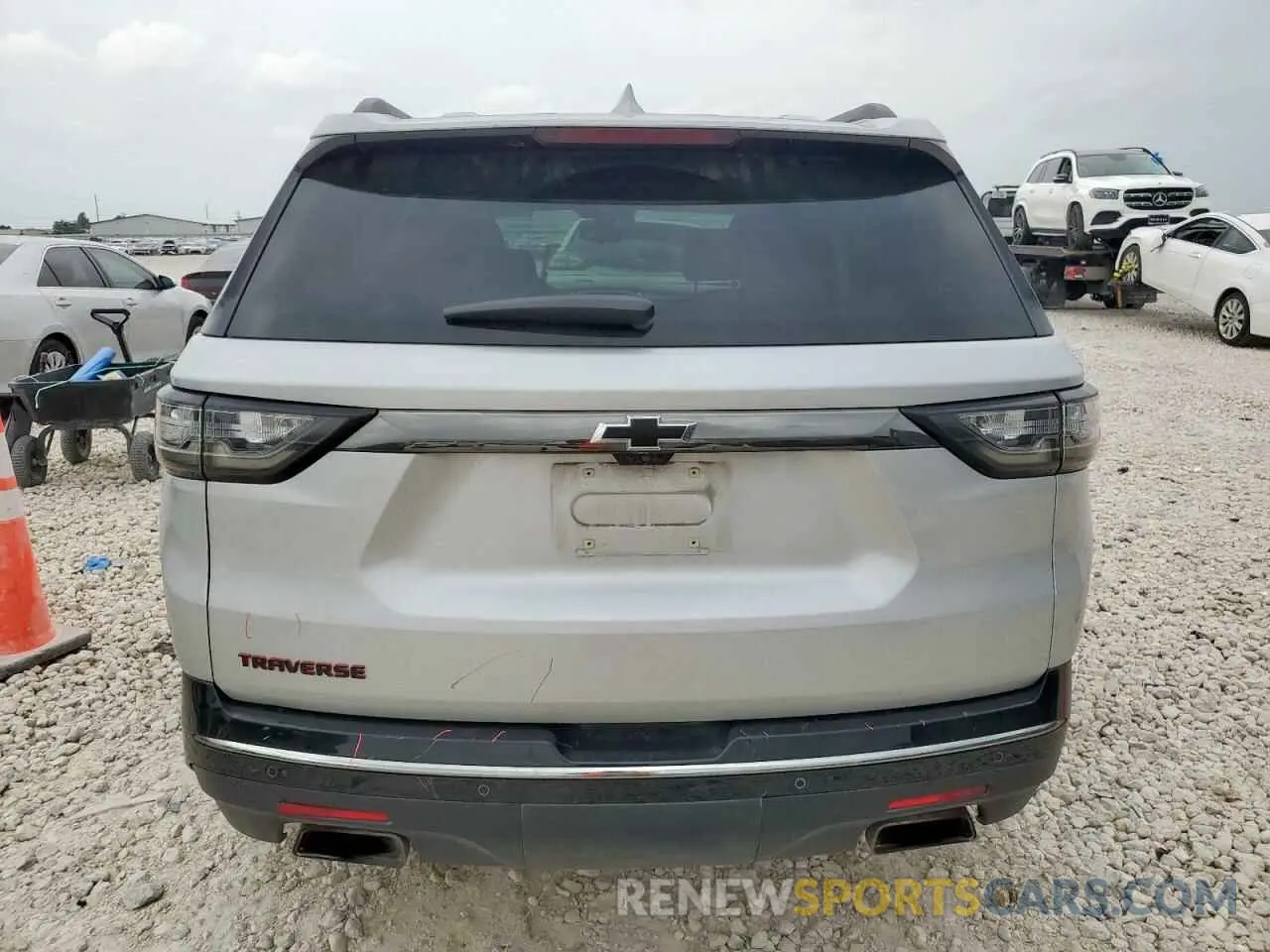 6 fotografías del automóvil dañado 1GNERKKW4KJ298050 CHEVROLET TRAVERSE 2019