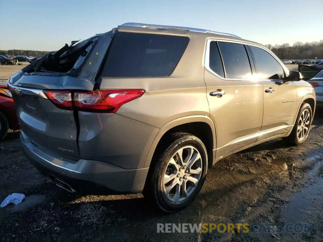 3 fotografías del automóvil dañado 1GNERKKW5KJ249181 CHEVROLET TRAVERSE 2019