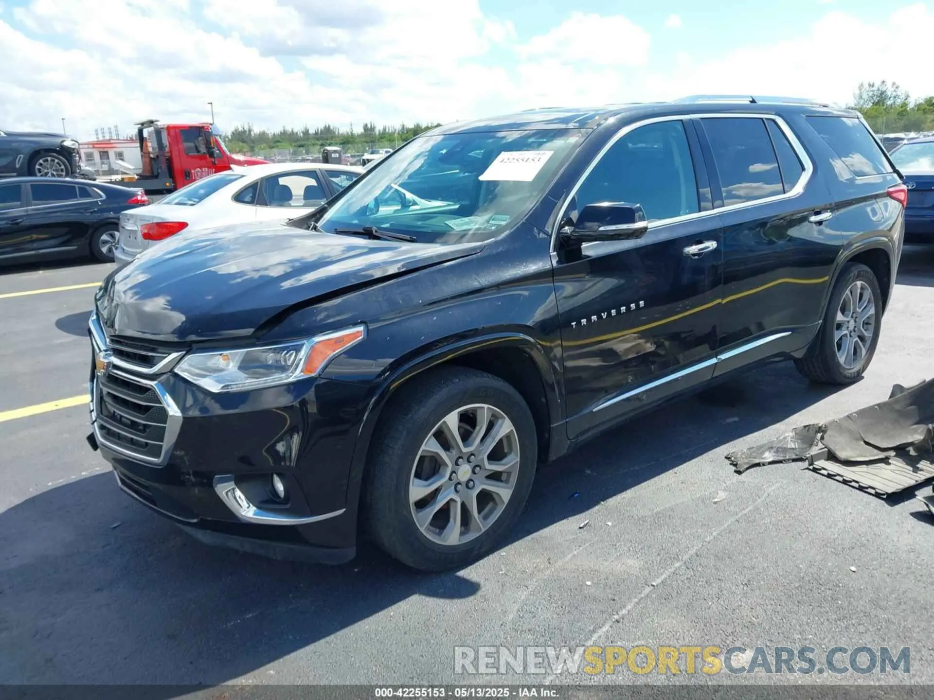 2 fotografías del automóvil dañado 1GNERKKW6KJ177956 CHEVROLET TRAVERSE 2019