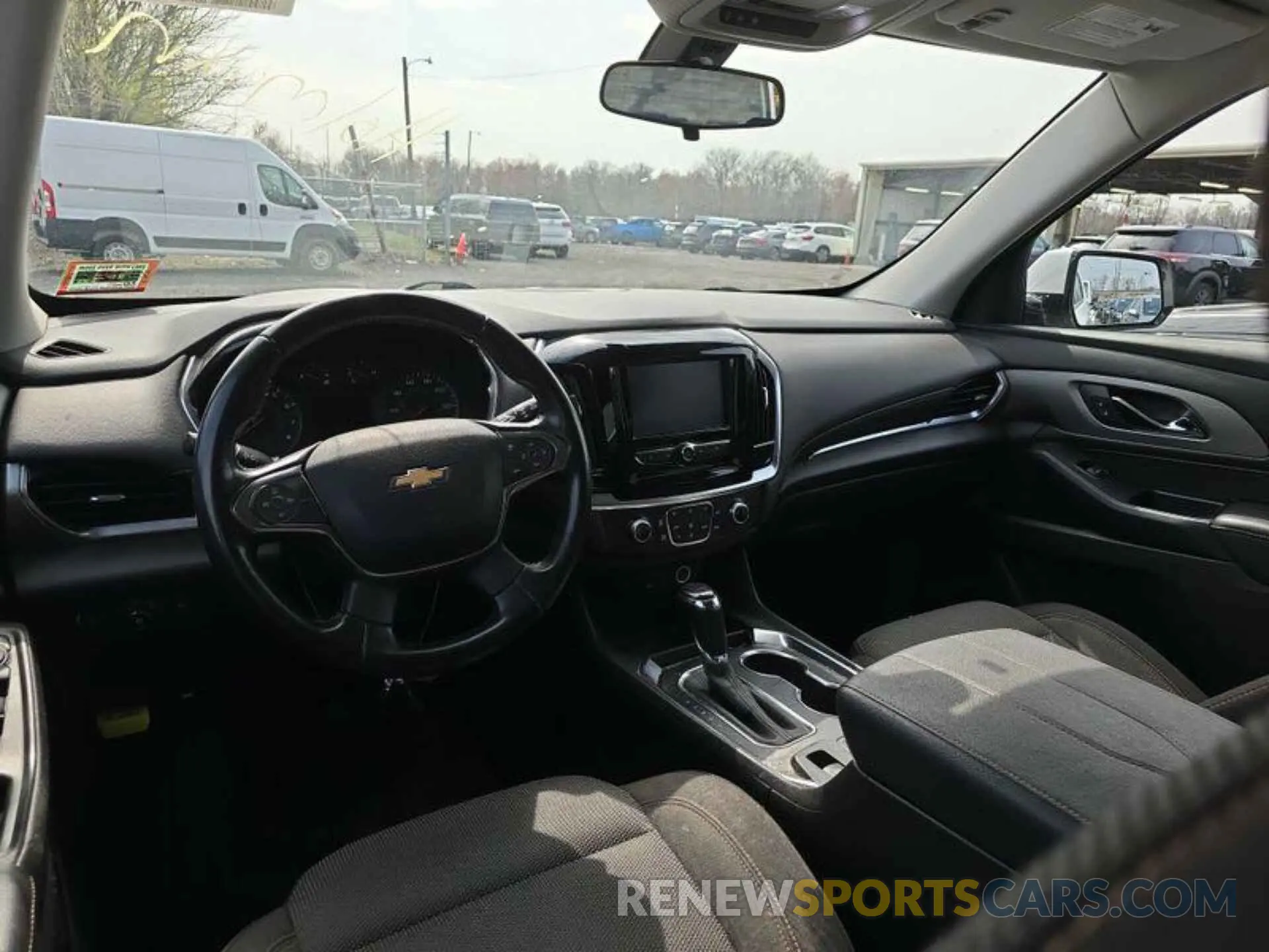 8 fotografías del automóvil dañado 1GNERMKW2KJ218773 CHEVROLET TRAVERSE 2019