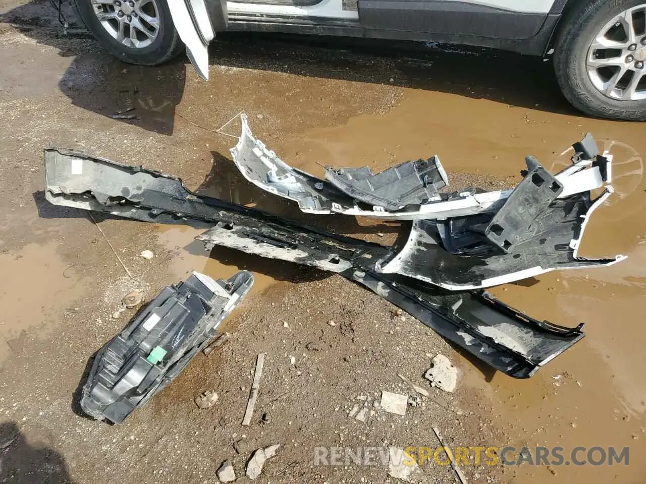 13 fotografías del automóvil dañado 1GNEVFKW0KJ159231 CHEVROLET TRAVERSE 2019