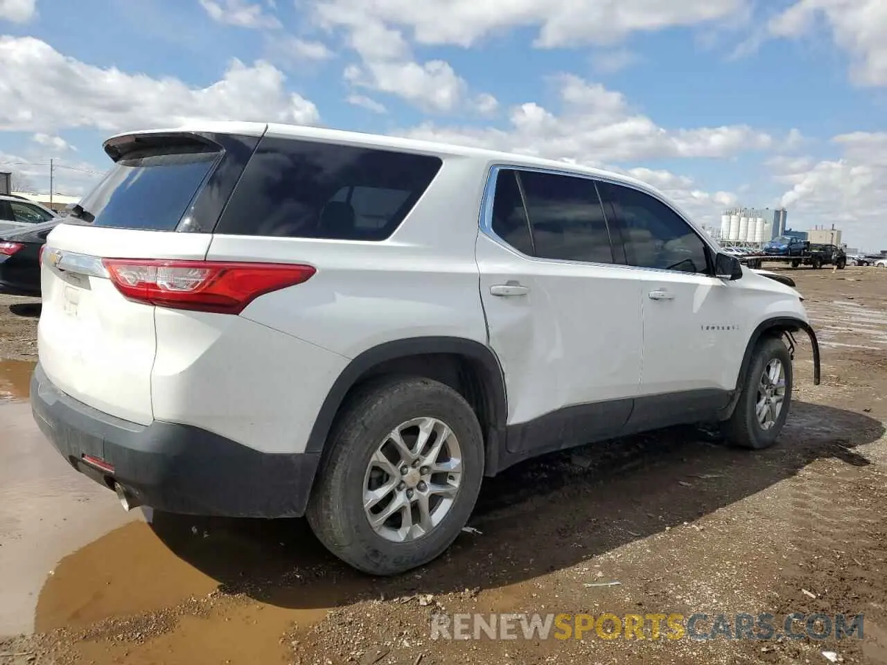 3 fotografías del automóvil dañado 1GNEVFKW0KJ159231 CHEVROLET TRAVERSE 2019