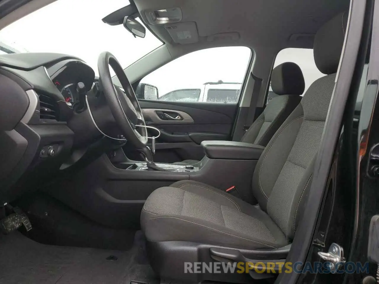 7 fotografías del automóvil dañado 1GNEVFKW0KJ202045 CHEVROLET TRAVERSE 2019