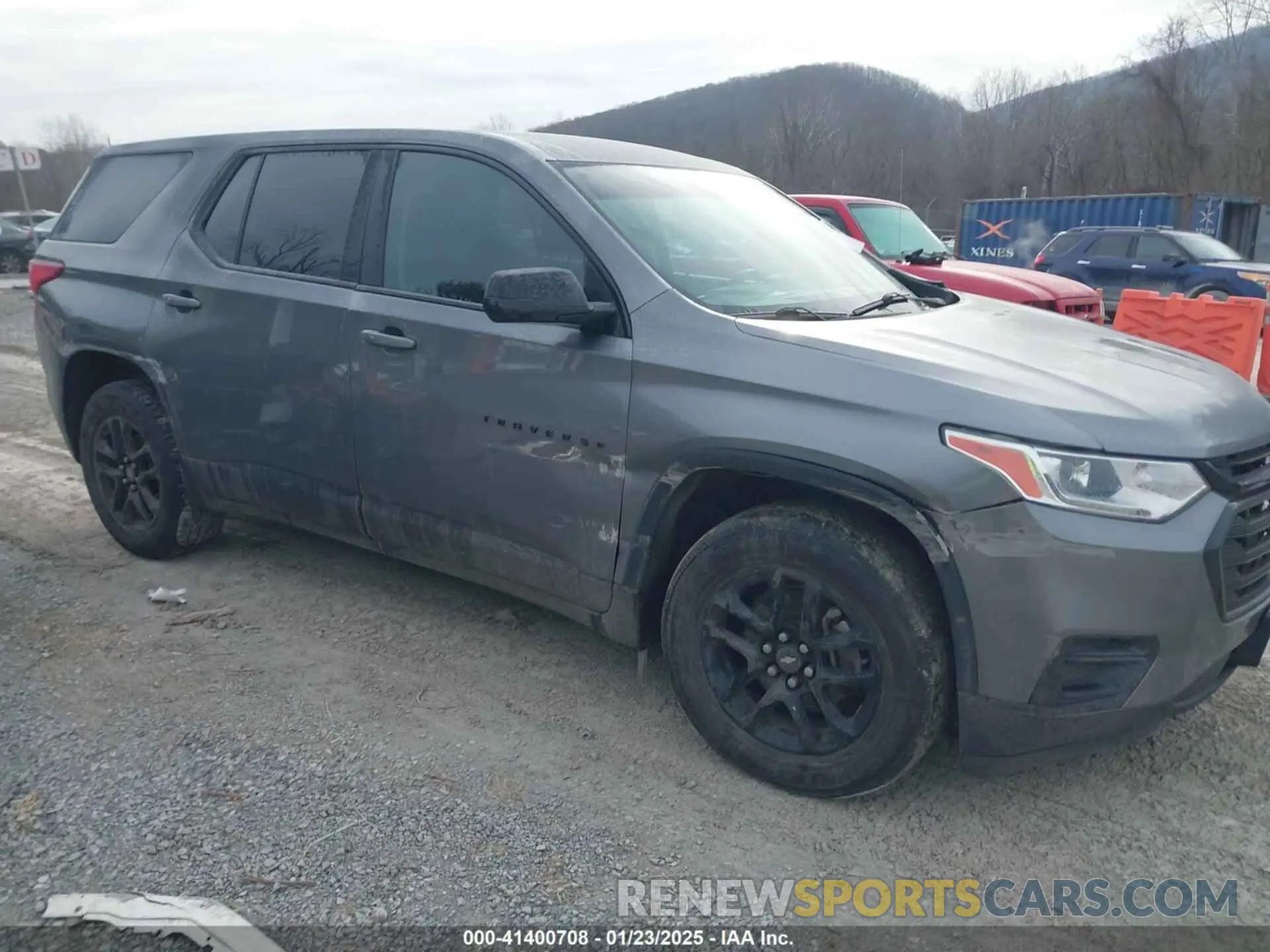 1 fotografías del automóvil dañado 1GNEVFKW1KJ215838 CHEVROLET TRAVERSE 2019