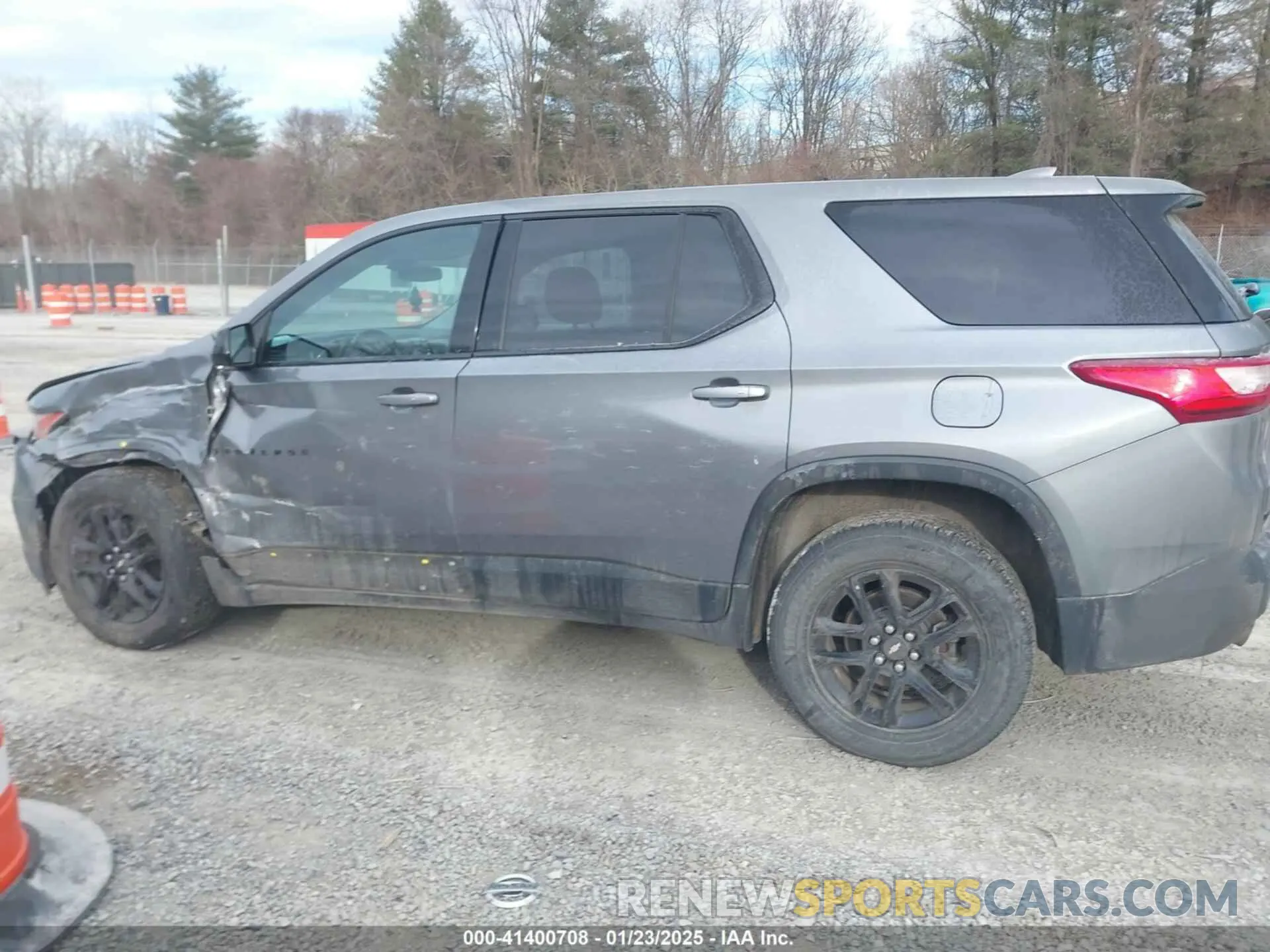 14 fotografías del automóvil dañado 1GNEVFKW1KJ215838 CHEVROLET TRAVERSE 2019