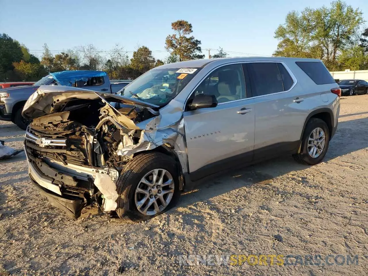 1 fotografías del automóvil dañado 1GNEVFKW2KJ198371 CHEVROLET TRAVERSE 2019