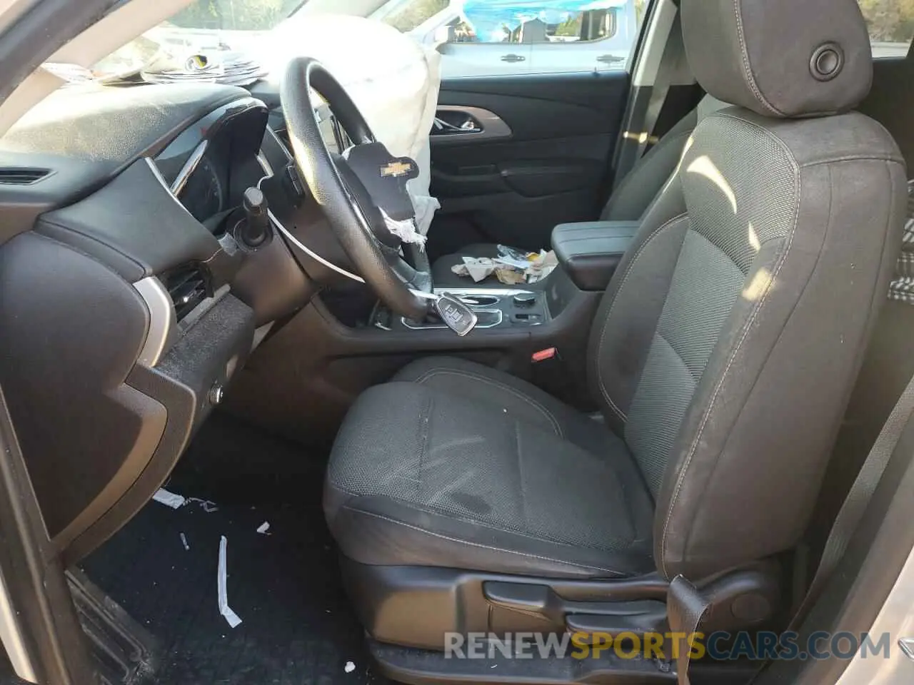 7 fotografías del automóvil dañado 1GNEVFKW2KJ198371 CHEVROLET TRAVERSE 2019