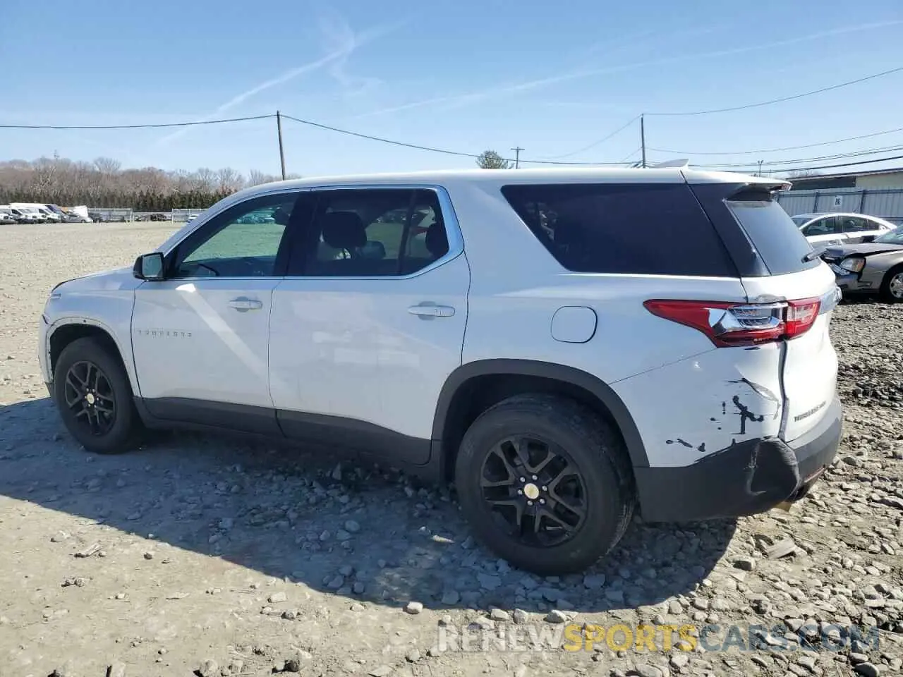 2 fotografías del automóvil dañado 1GNEVFKW3KJ251580 CHEVROLET TRAVERSE 2019