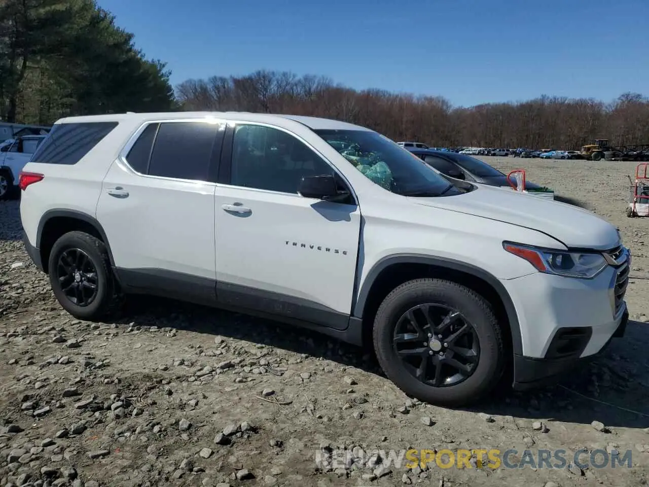 4 fotografías del automóvil dañado 1GNEVFKW3KJ251580 CHEVROLET TRAVERSE 2019
