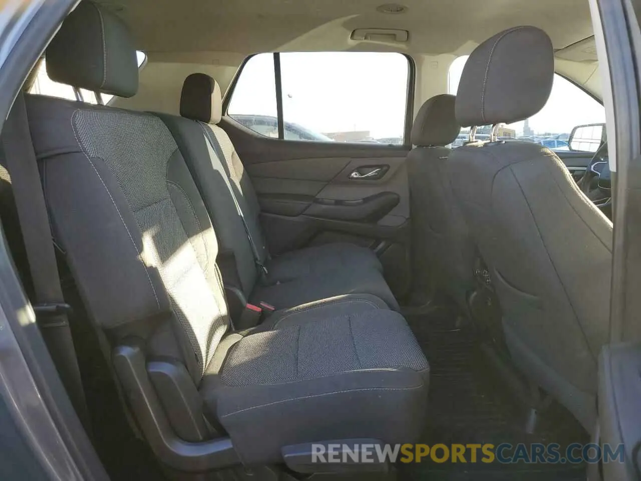 11 fotografías del automóvil dañado 1GNEVFKW3KJ279654 CHEVROLET TRAVERSE 2019