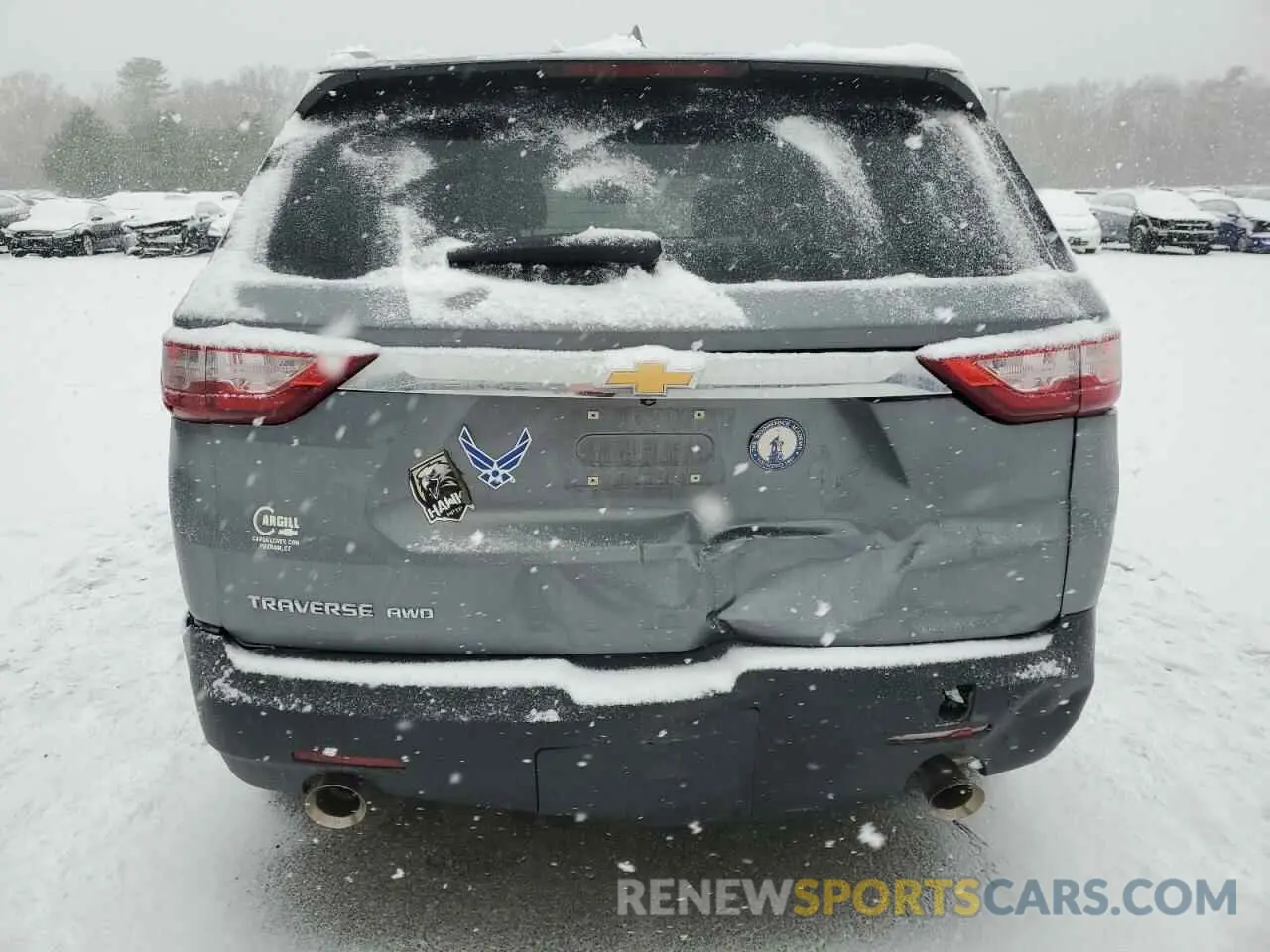 6 fotografías del automóvil dañado 1GNEVFKW4KJ101185 CHEVROLET TRAVERSE 2019