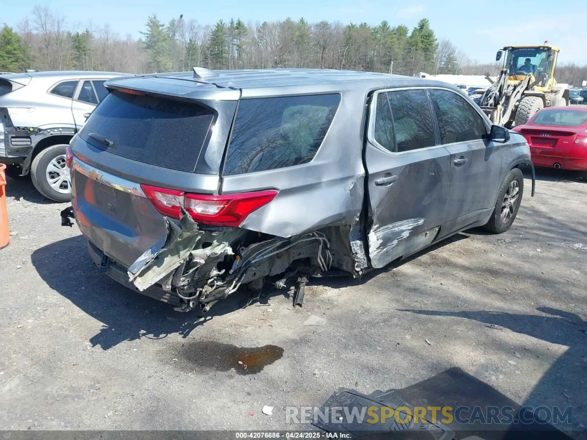 4 fotografías del automóvil dañado 1GNEVFKW4KJ214344 CHEVROLET TRAVERSE 2019