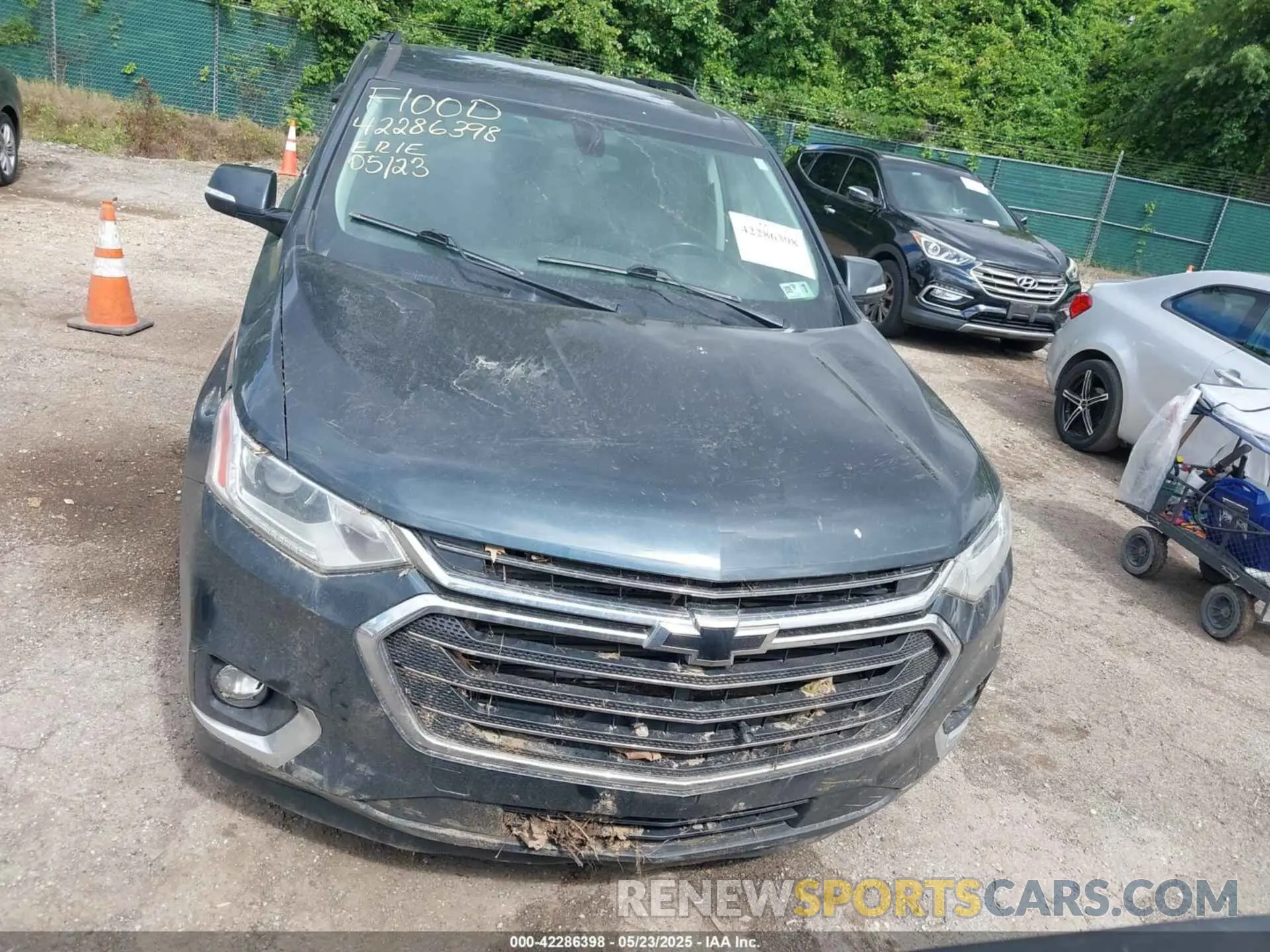 12 fotografías del automóvil dañado 1GNEVGKW0KJ105711 CHEVROLET TRAVERSE 2019