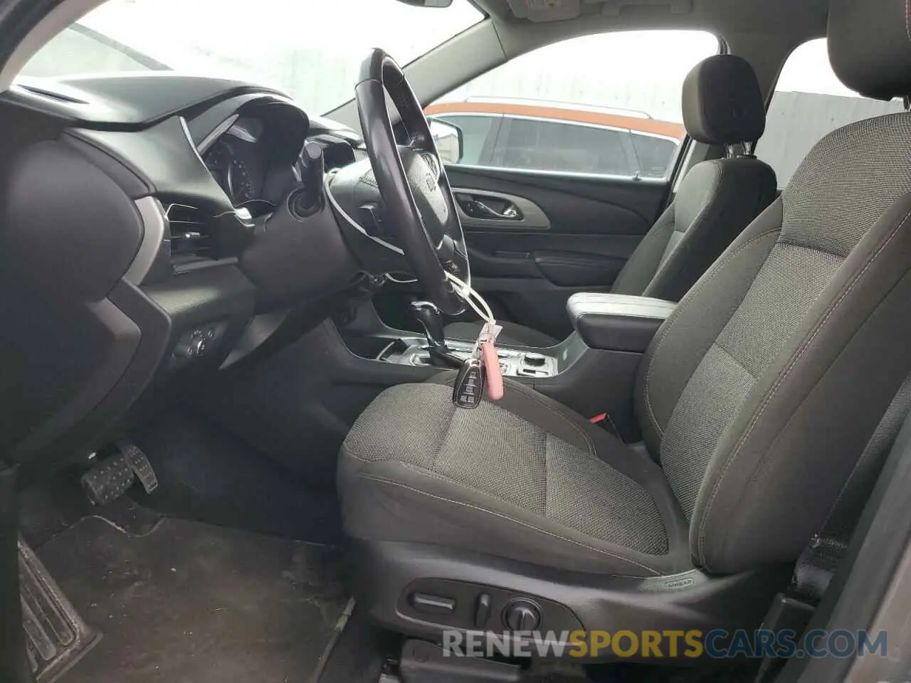 7 fotografías del automóvil dañado 1GNEVGKW1KJ105362 CHEVROLET TRAVERSE 2019