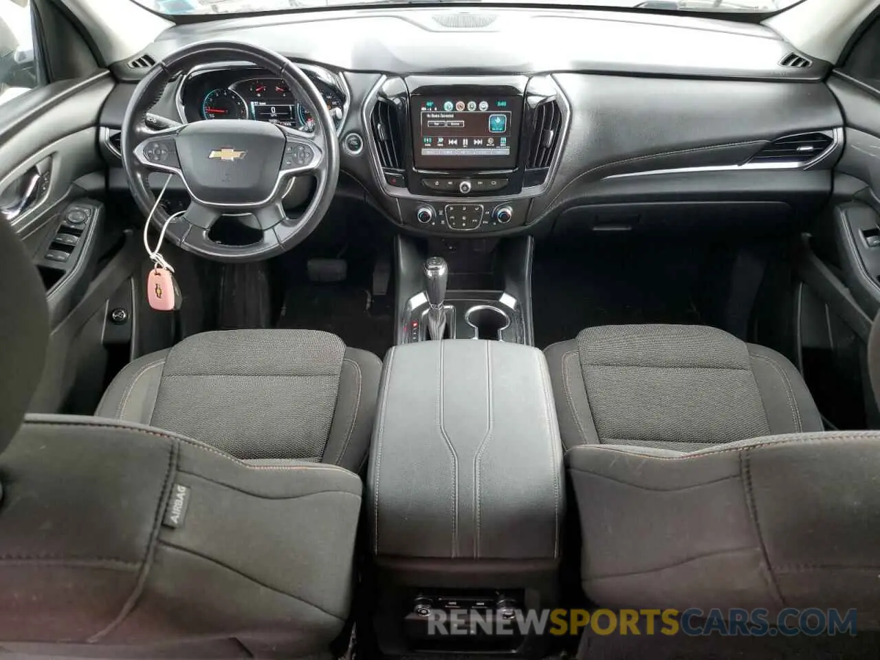 8 fotografías del automóvil dañado 1GNEVGKW1KJ105362 CHEVROLET TRAVERSE 2019