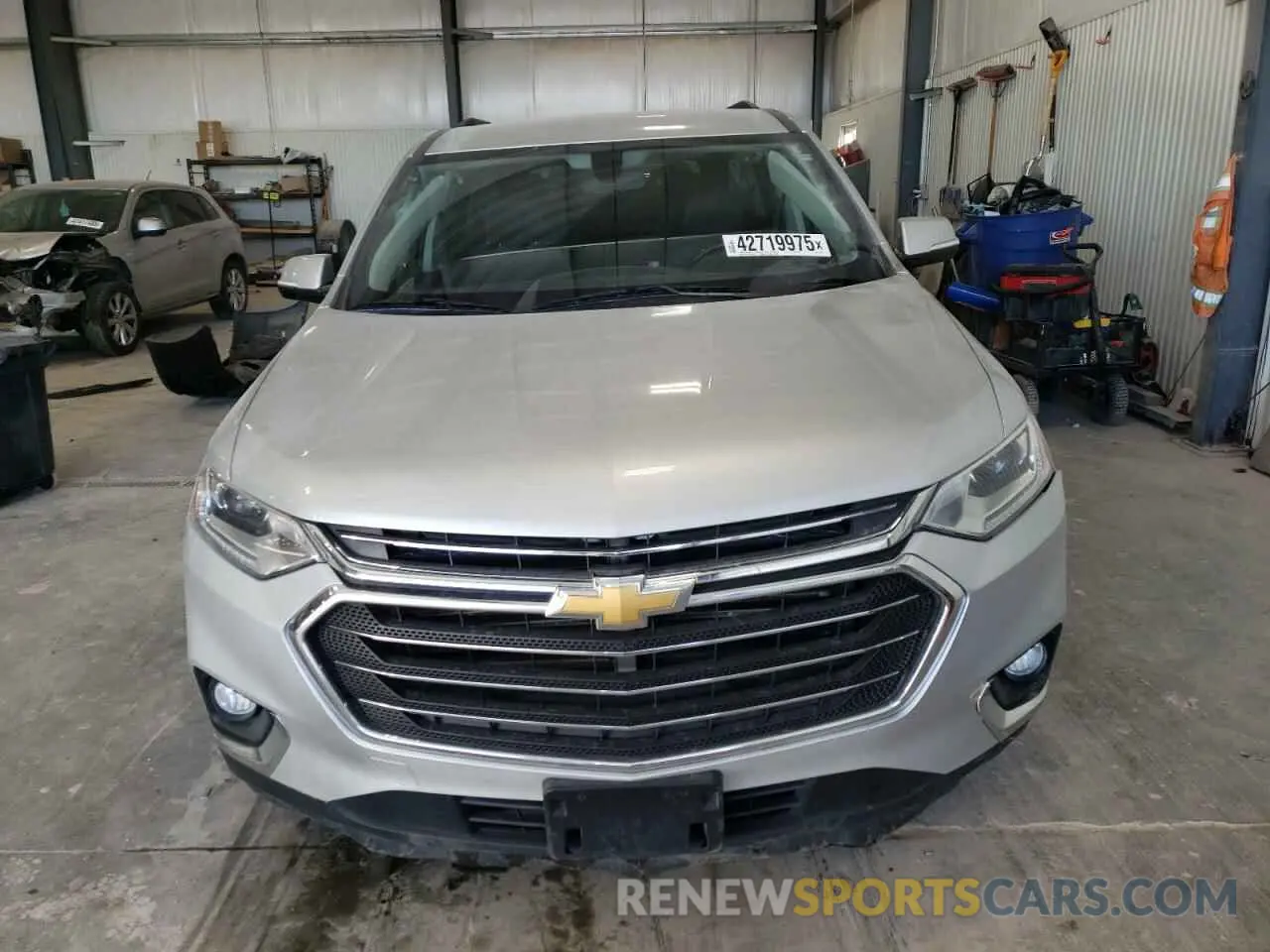 5 fotografías del automóvil dañado 1GNEVGKW1KJ214615 CHEVROLET TRAVERSE 2019
