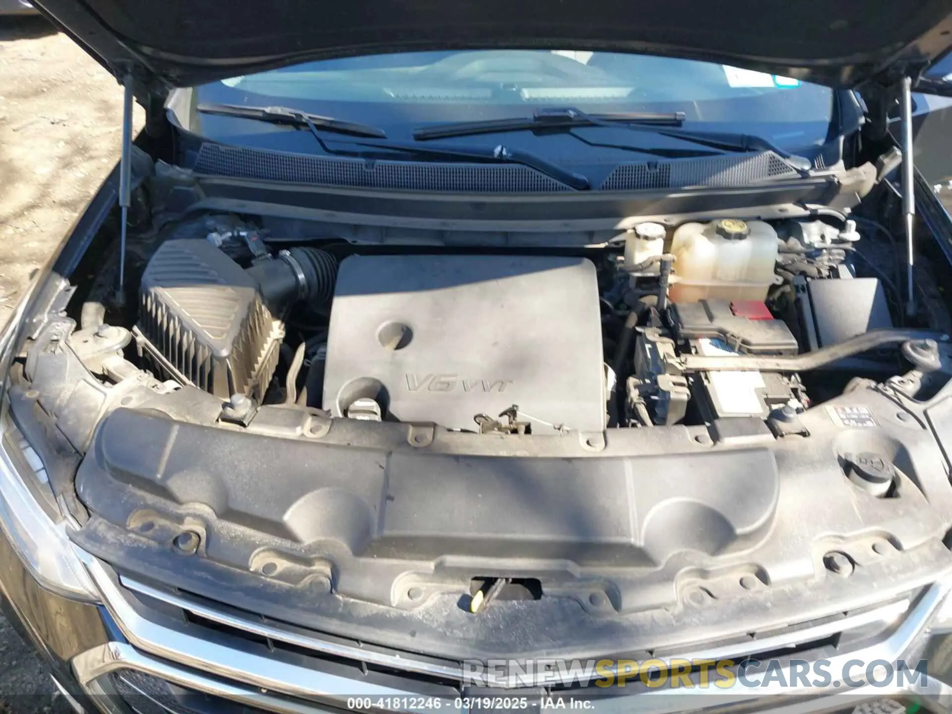 10 fotografías del automóvil dañado 1GNEVGKW3KJ100518 CHEVROLET TRAVERSE 2019
