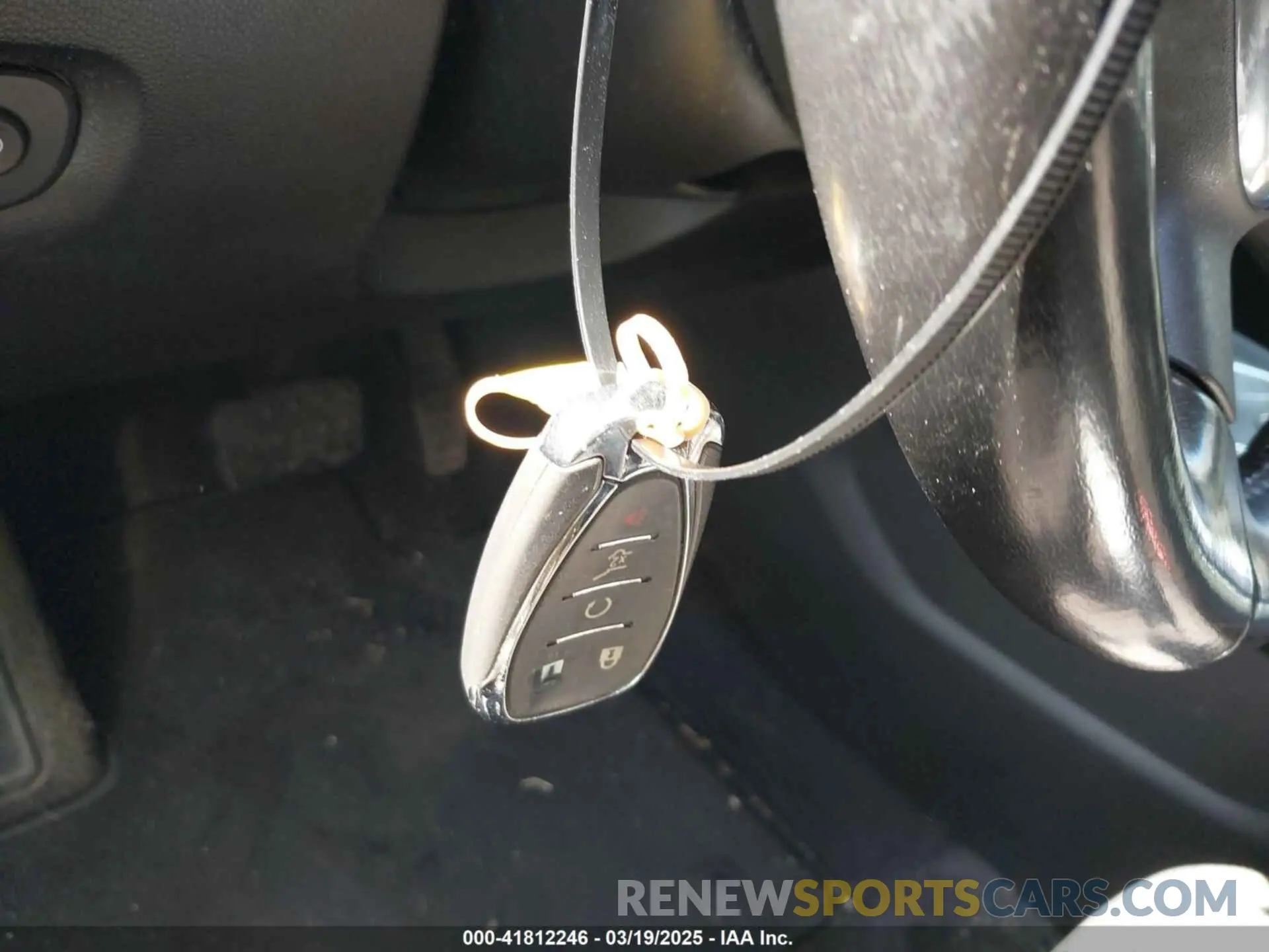 11 fotografías del automóvil dañado 1GNEVGKW3KJ100518 CHEVROLET TRAVERSE 2019