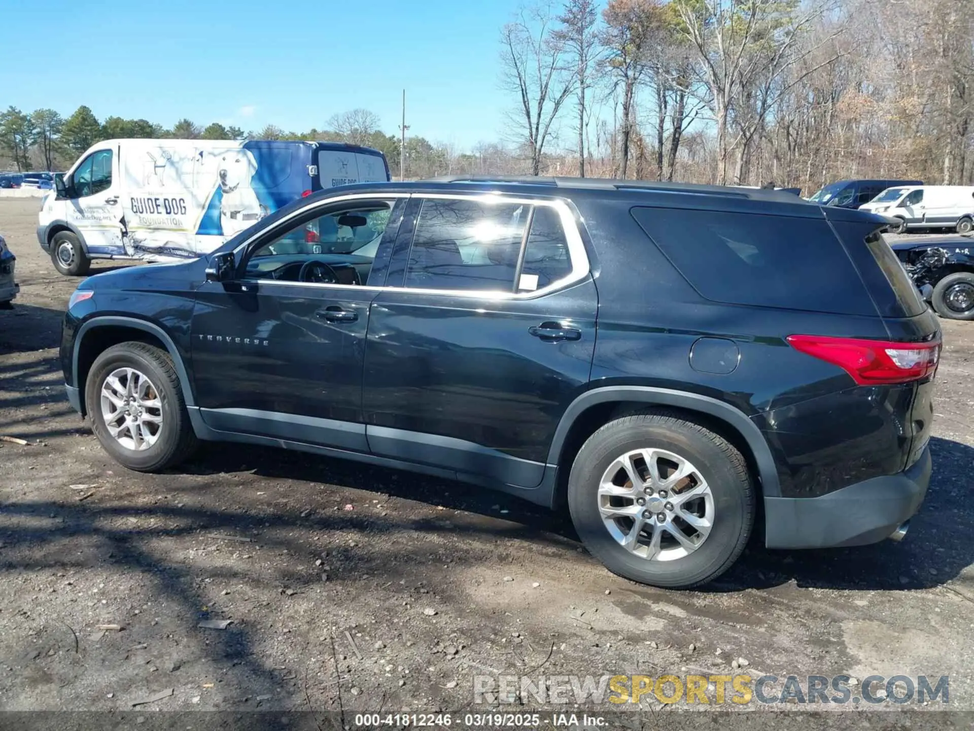 14 fotografías del automóvil dañado 1GNEVGKW3KJ100518 CHEVROLET TRAVERSE 2019