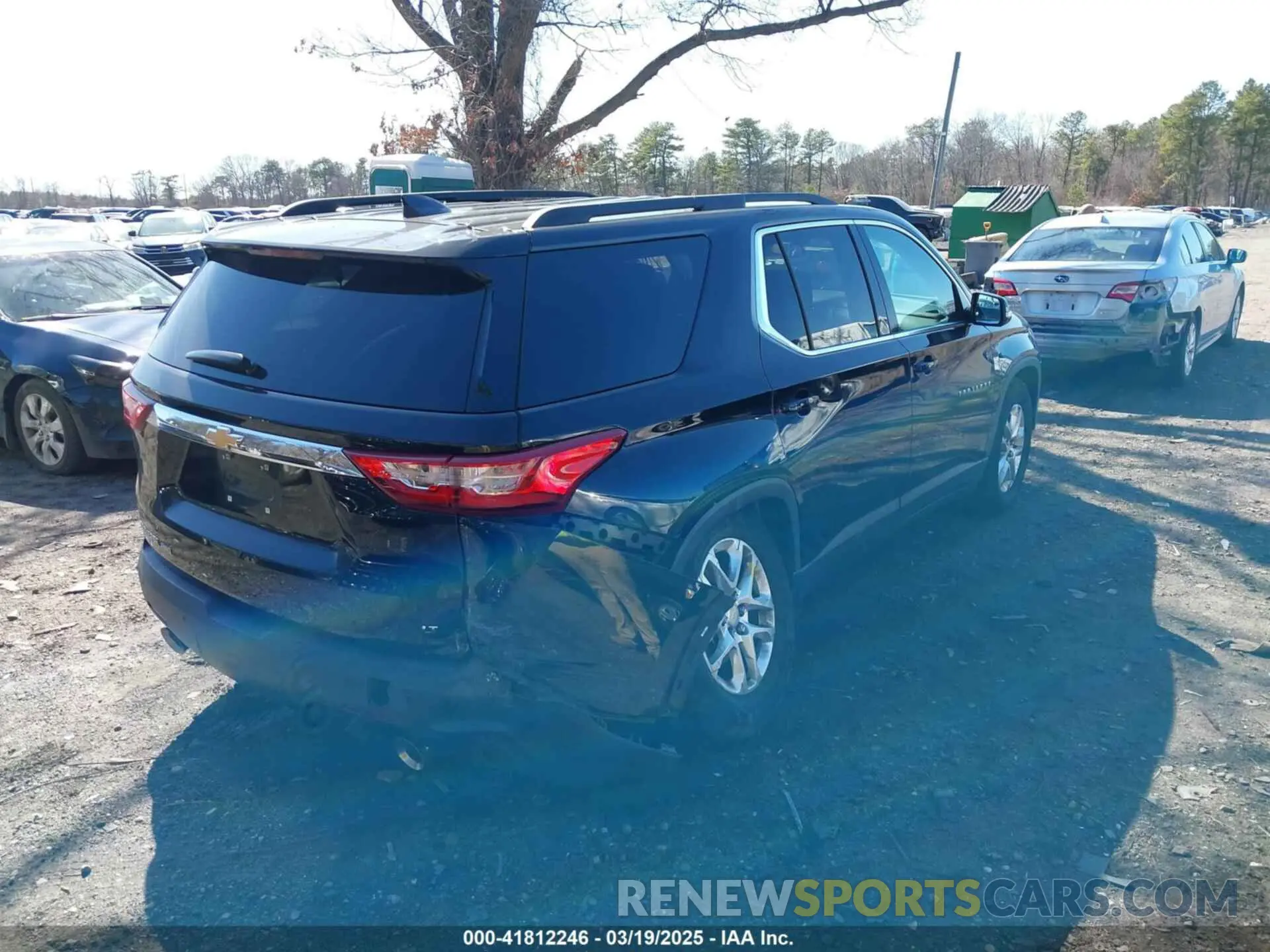 4 fotografías del automóvil dañado 1GNEVGKW3KJ100518 CHEVROLET TRAVERSE 2019