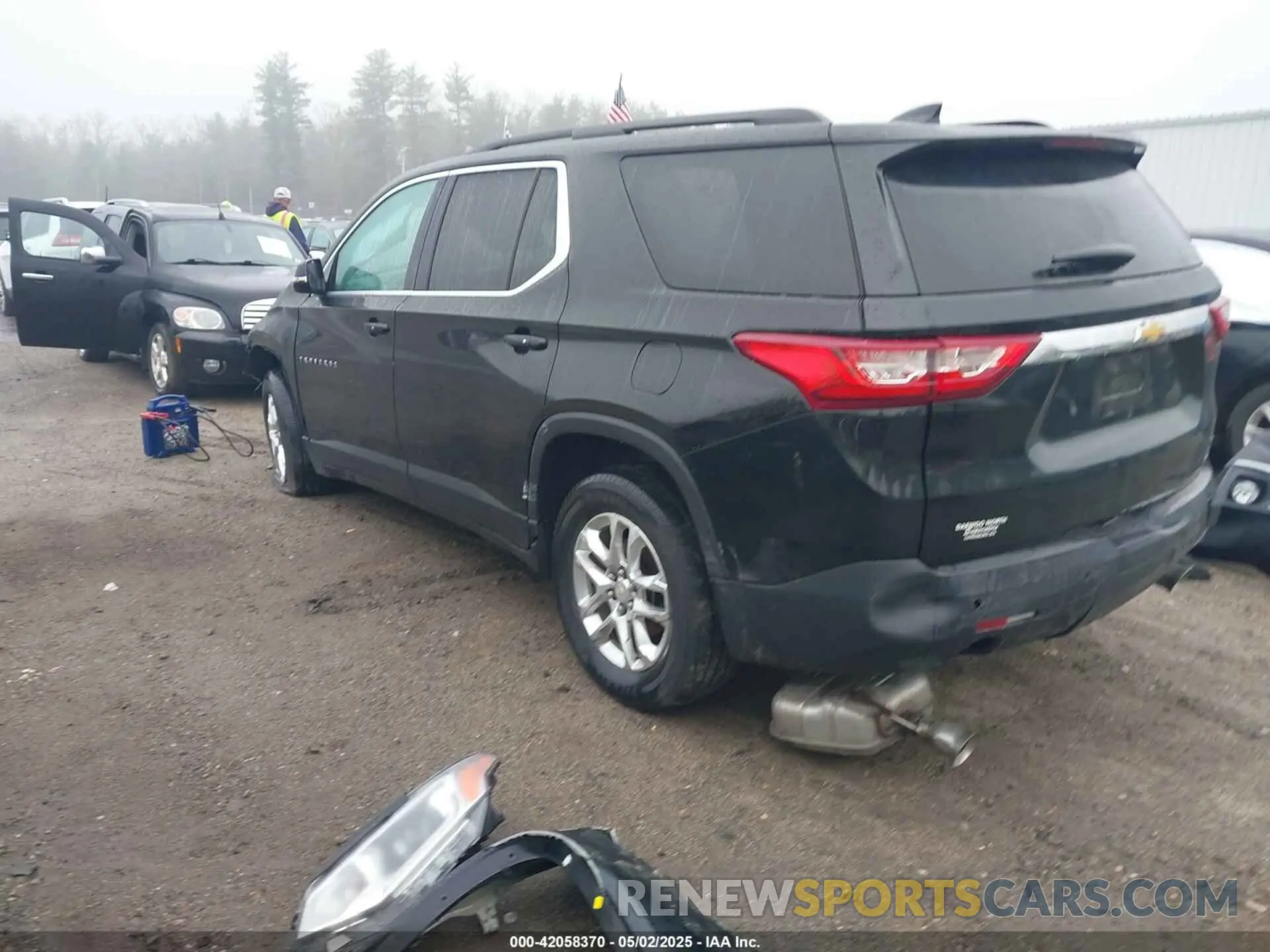 3 fotografías del automóvil dañado 1GNEVGKW3KJ125855 CHEVROLET TRAVERSE 2019