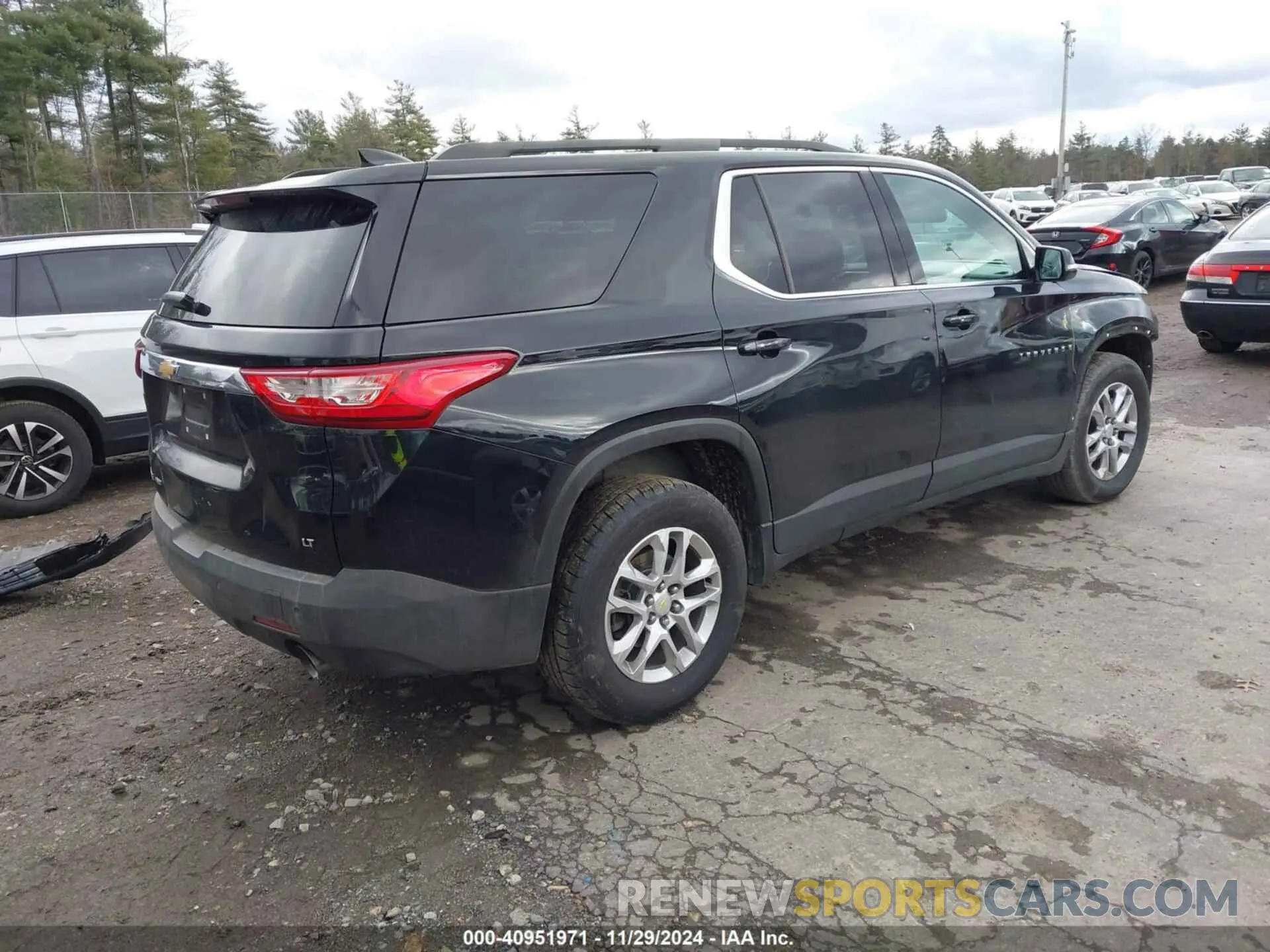 4 fotografías del automóvil dañado 1GNEVGKW3KJ129436 CHEVROLET TRAVERSE 2019
